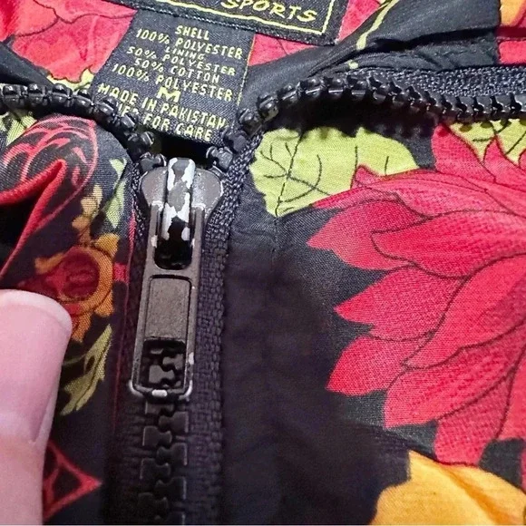 vintage floral lightweight windbreaker jacket in black and red jacket size m - Picture 11 of 12